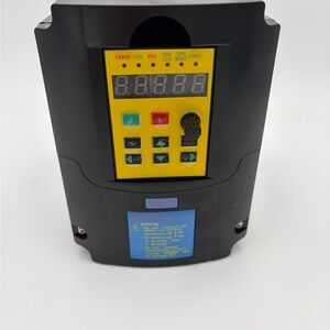 3KW 3PH 220V Variable Frequency Drive Inverter Converter 1 To 3 Phase VFD NEW